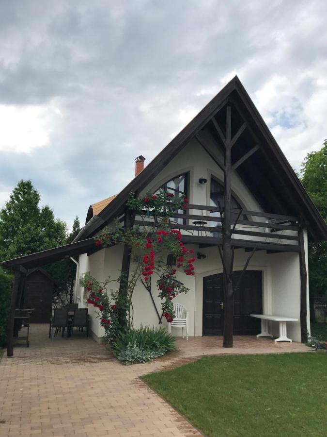 Vila Rozsa Porta Vonyarcvashegy Exteriér fotografie
