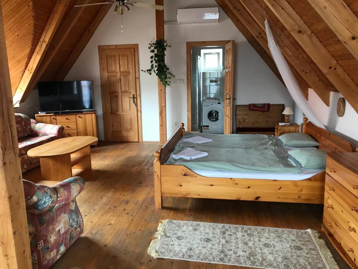 Vila Rozsa Porta Vonyarcvashegy Exteriér fotografie